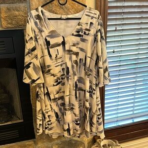 Women’s dress multi color excellent condition